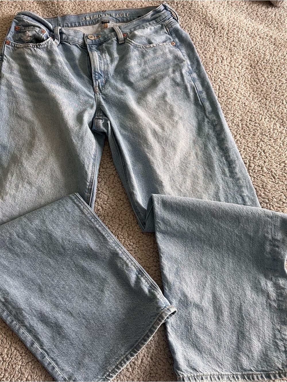 American Eagle Outfitters Light Blue Stove Pipe Jeans